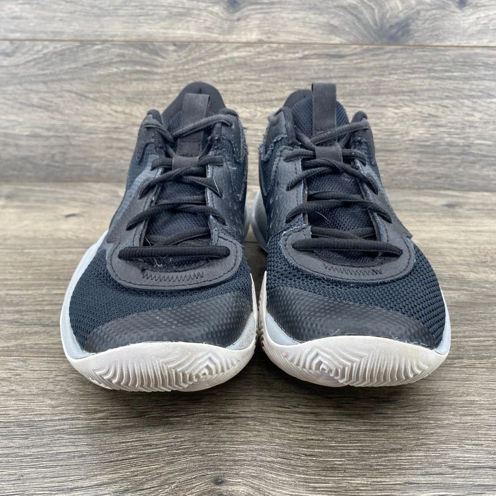Under Armour Jet '23 Kids Basketball Shoes Size 5Y‎ Black White 3026635
